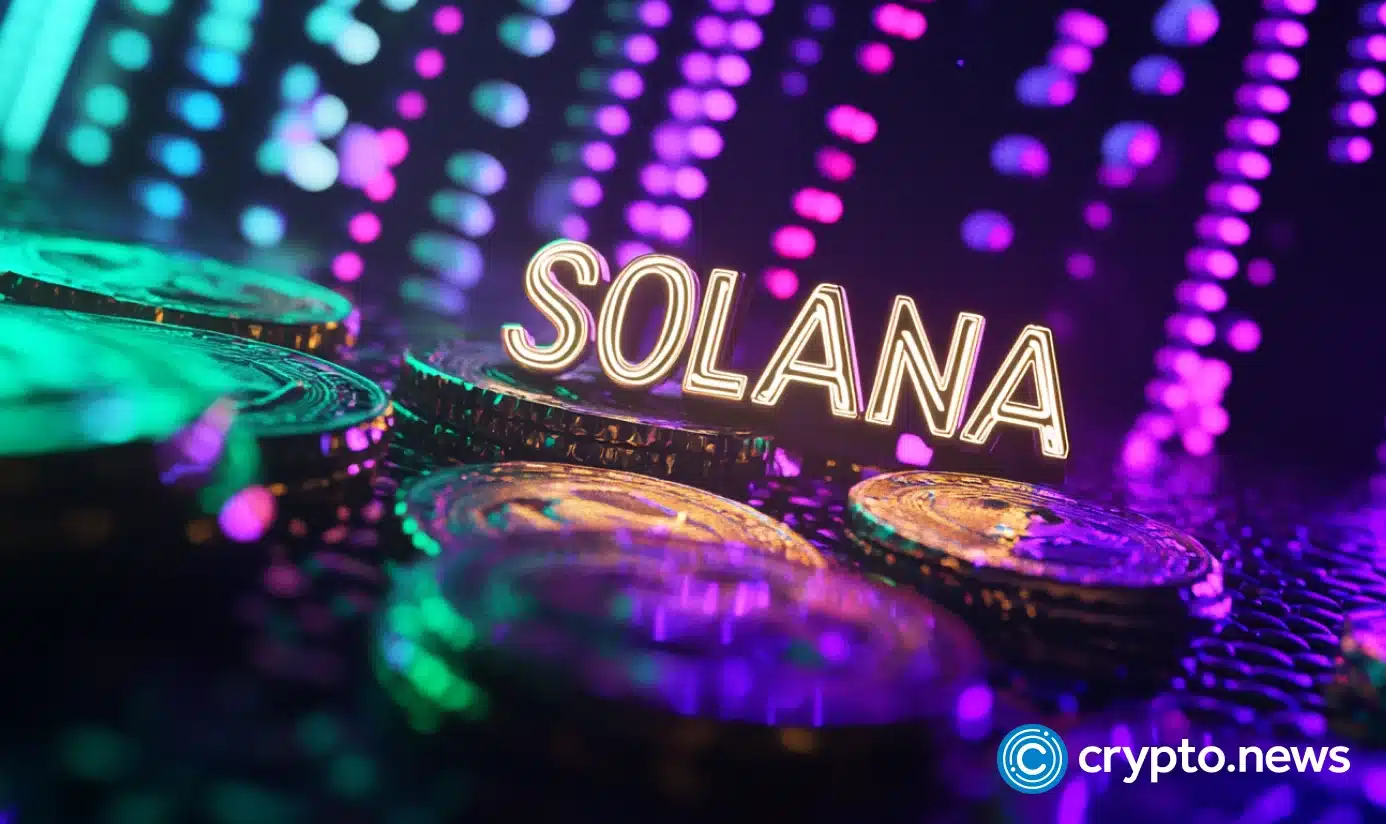 Solana soars to 7-month high, surpasses $200 as analysts predict major upsurge